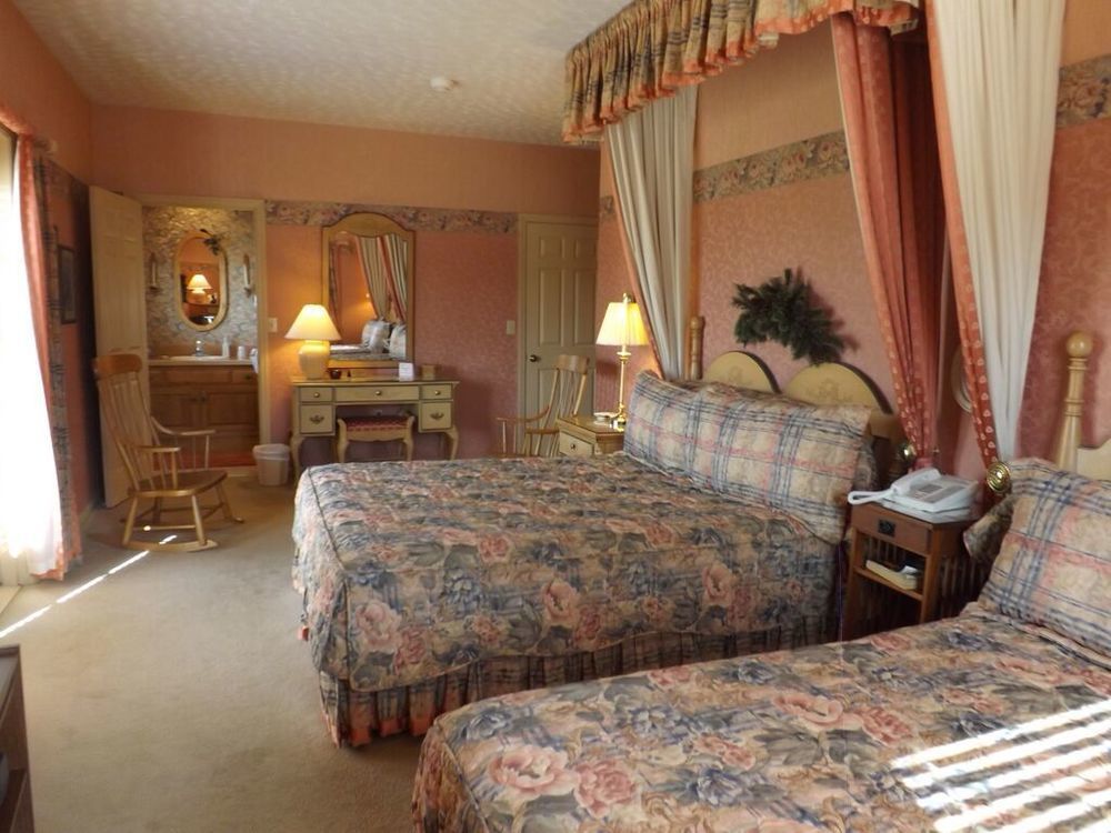 West Ridge Bed & Breakfast Elizabethtown Exterior foto