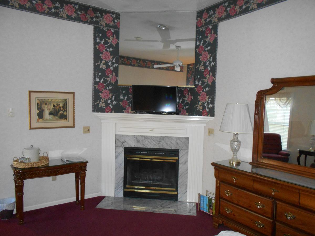 West Ridge Bed & Breakfast Elizabethtown Exterior foto